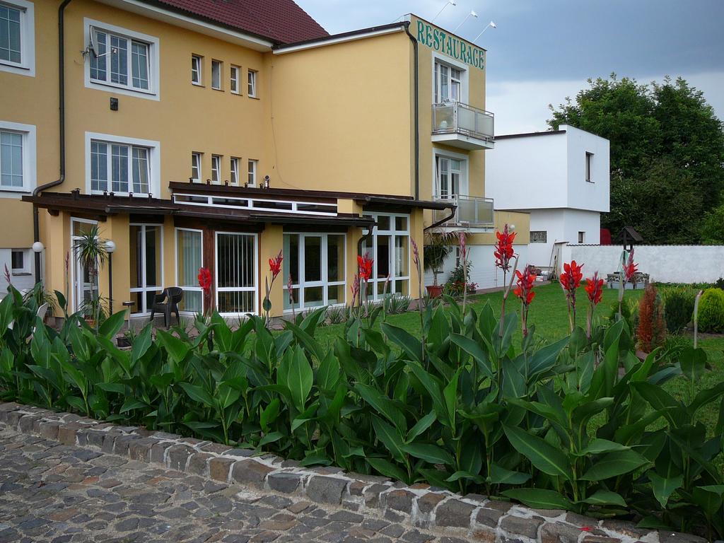 Pension U Mydlaru Mnichovo Hradiště Bagian luar foto