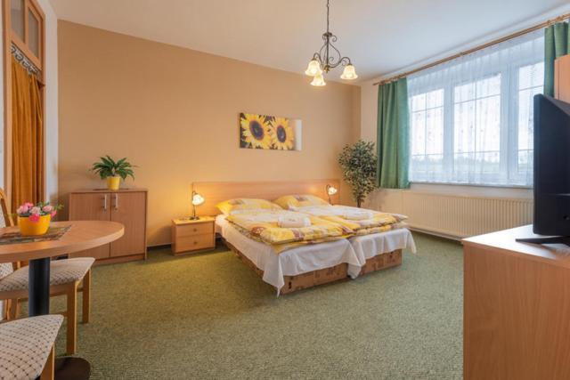 Pension U Mydlaru Mnichovo Hradiště Bagian luar foto